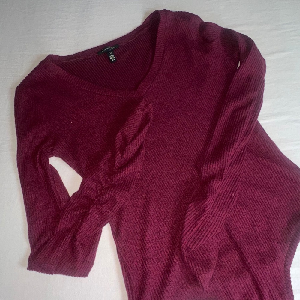 Jessica Simpson Burgundy Ribbed V-Neck Long Sleeve Bodysuit Slimming Size Medium